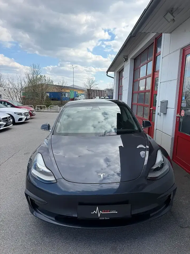 Tesla Model 3 AWD Performance - foto 2