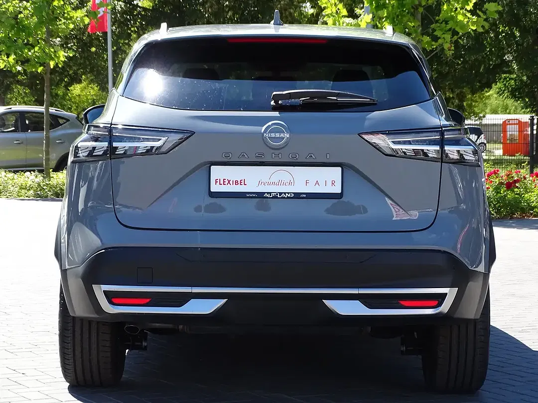 Nissan Qashqai 1.3 DIG-T AUT Tekna - Thumbnail 3