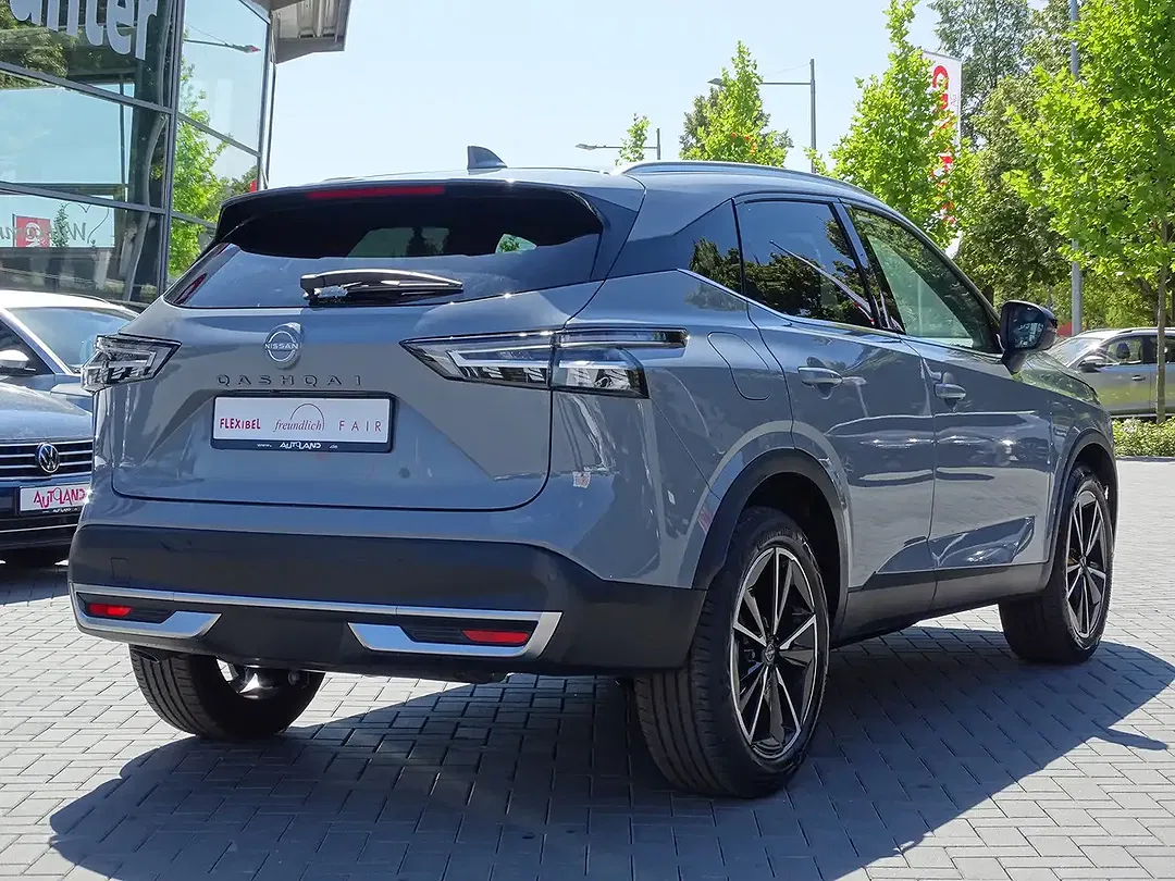 Nissan Qashqai 1.3 DIG-T AUT Tekna - Thumbnail 4