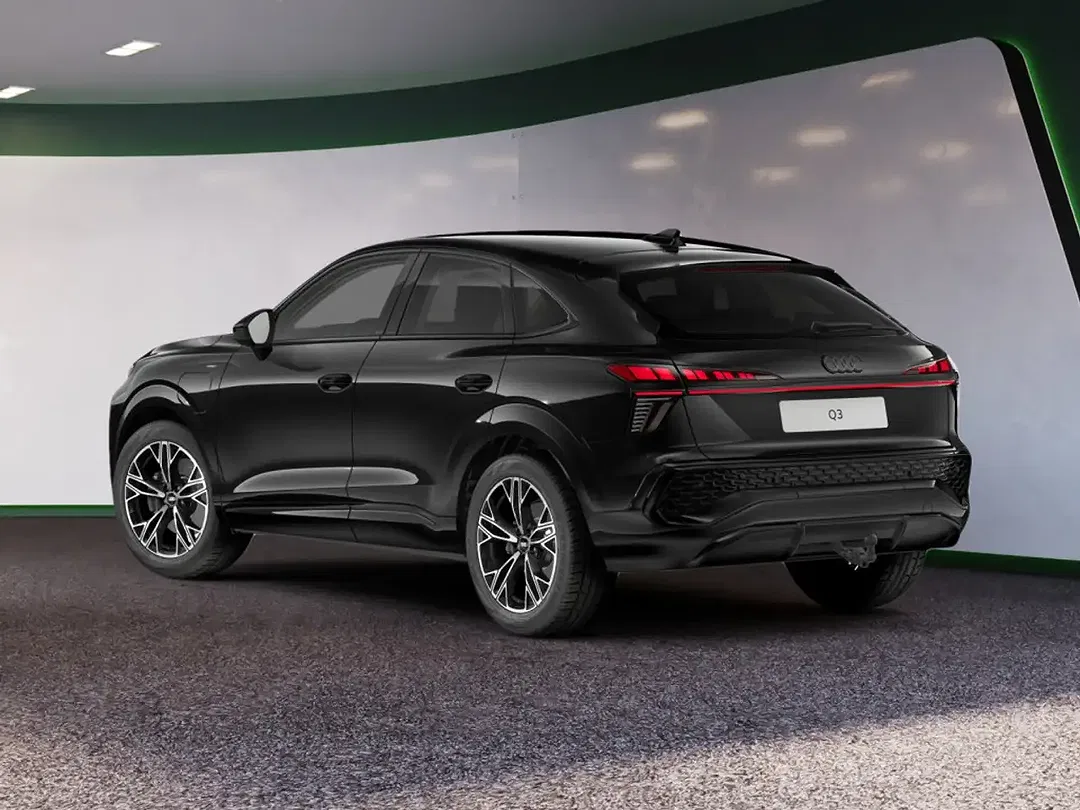 Audi Q3 Sportback S line plus - Thumbnail 4