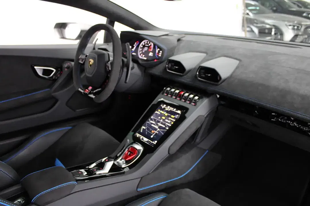 Lamborghini Huracán EVO - Thumbnail 12