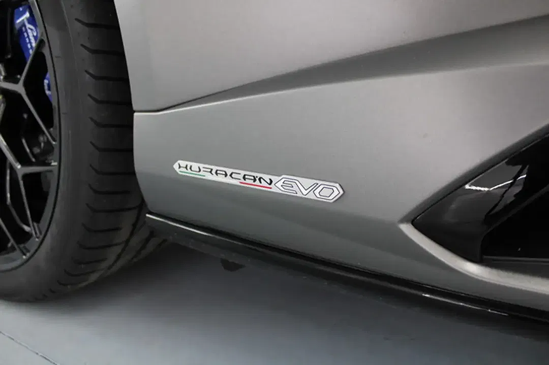 Lamborghini Huracán EVO - Thumbnail 21