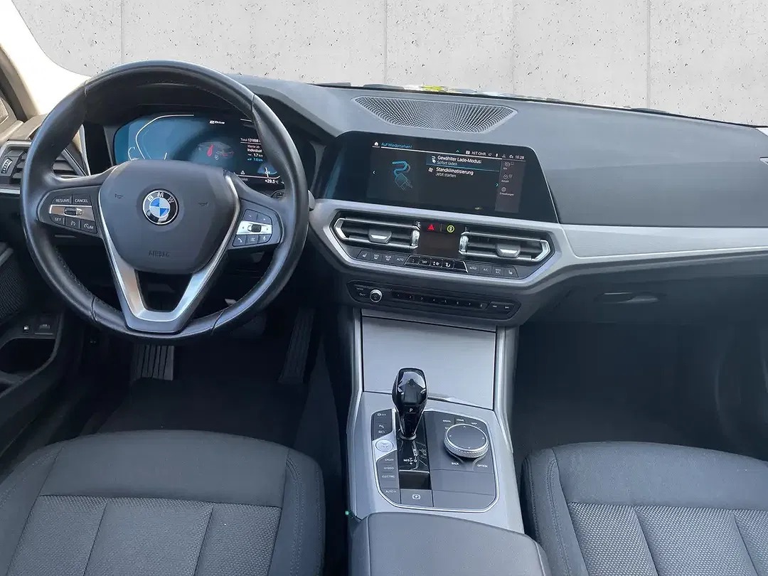 BMW 320 Touring - Thumbnail 5