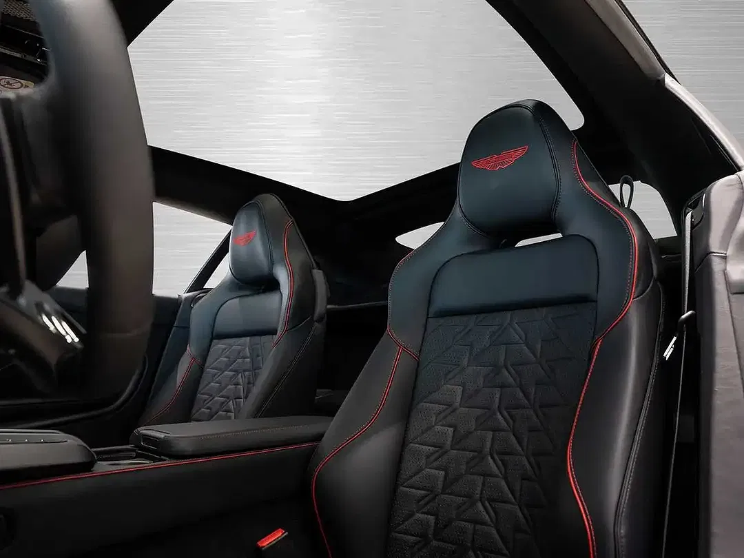 Aston Martin Vanquish - Thumbnail 12