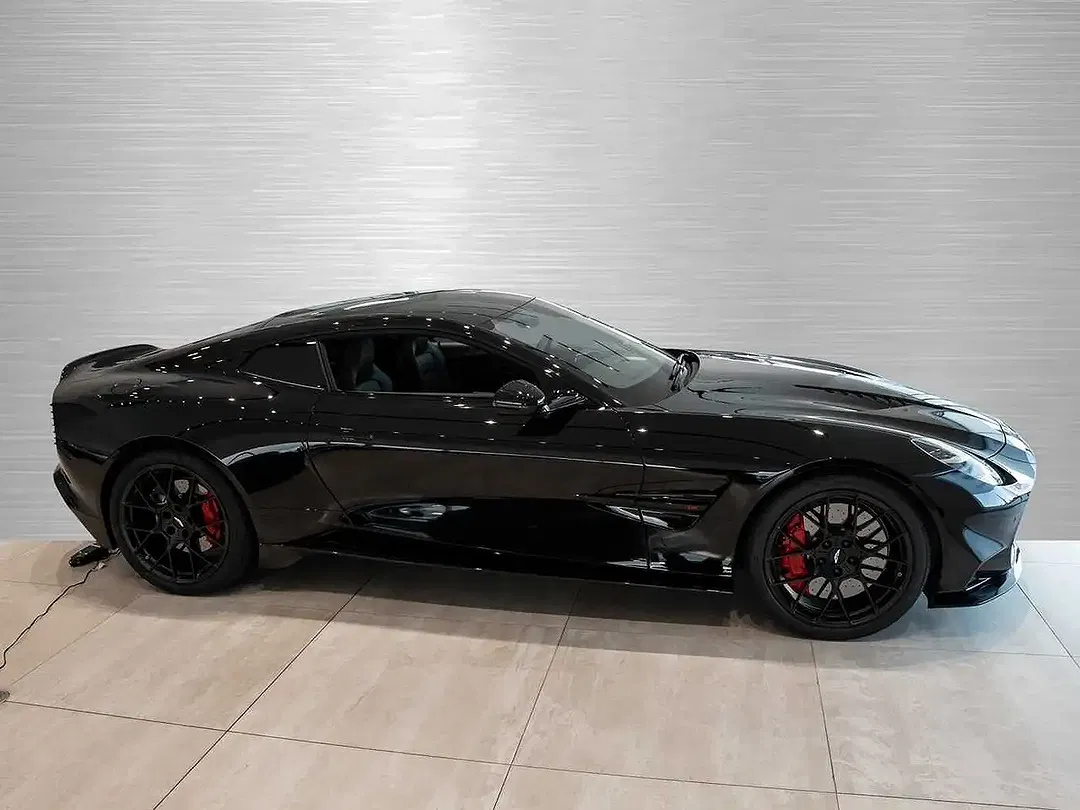 Aston Martin Vanquish - foto 15