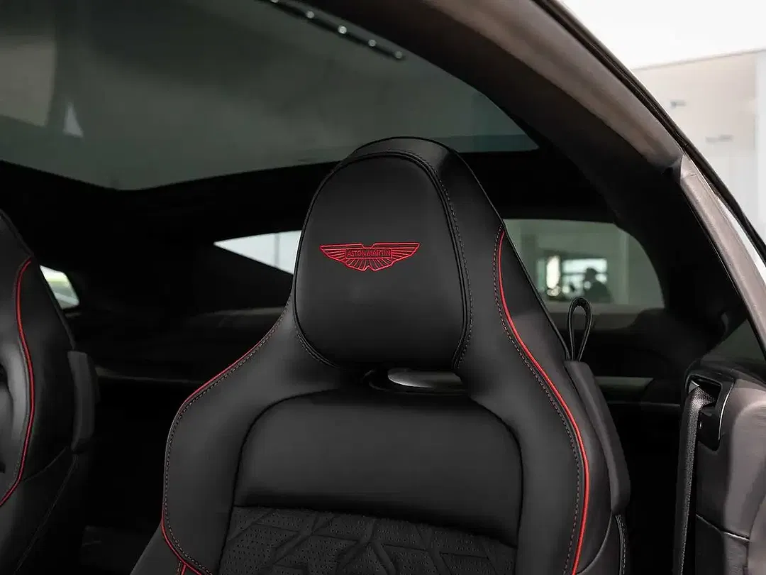 Aston Martin Vanquish - Thumbnail 5