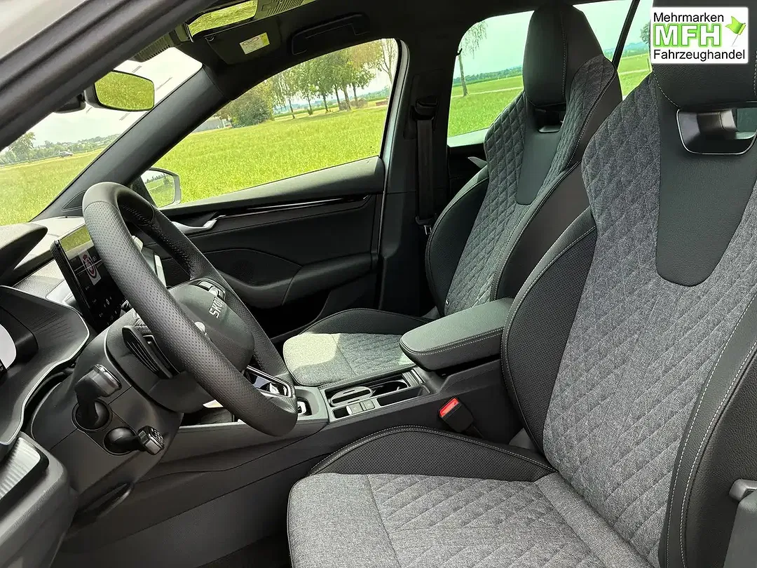 Skoda Octavia 1.5 TSI MHEV Combi Sportline - Thumbnail 8