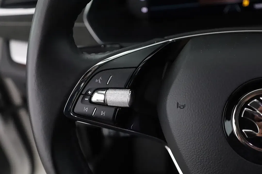 Skoda Octavia 1.5 TSI Combi First Edition - Thumbnail 15