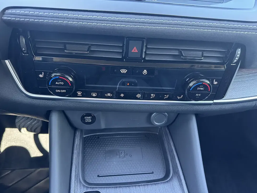 Nissan Qashqai 1.3 DIG-T Xtronic - Thumbnail 18