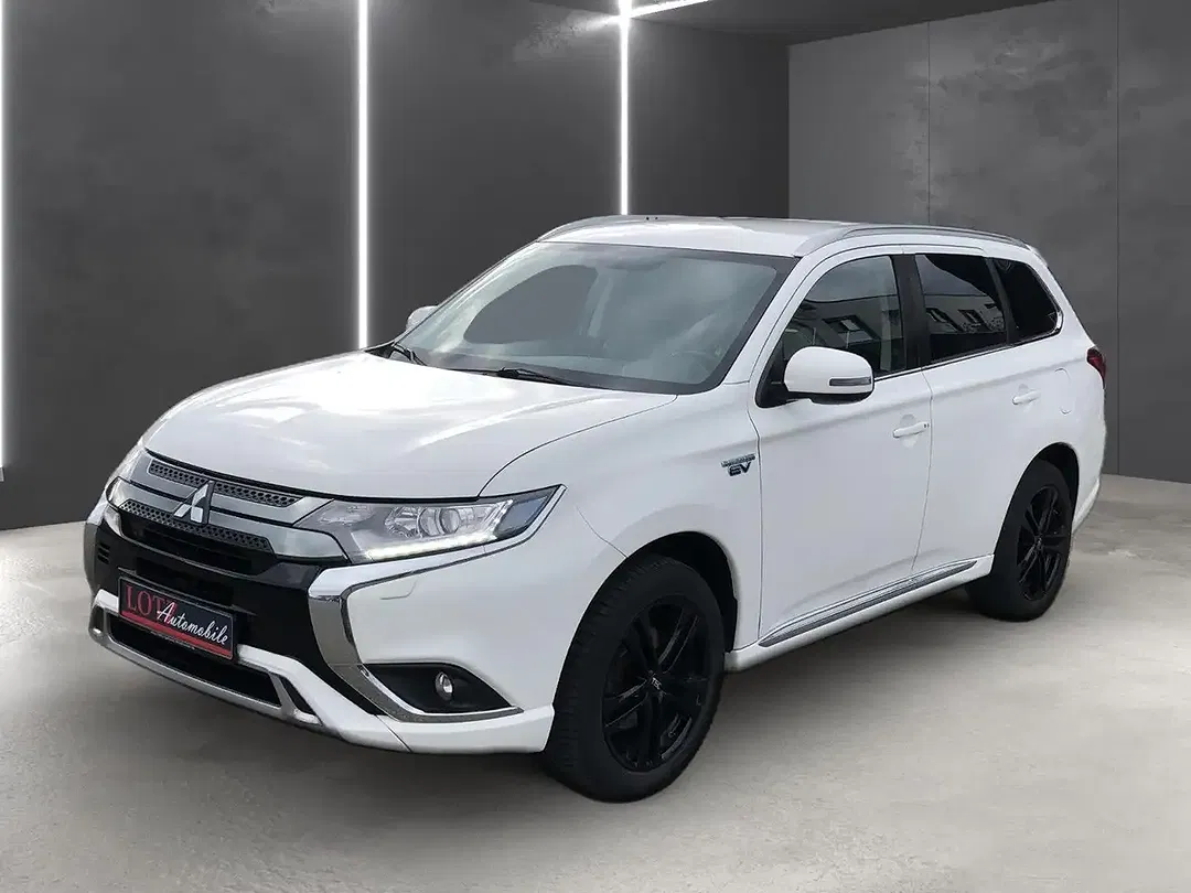 Mitsubishi Outlander PHEV 4WD Basis Spirit - foto 2