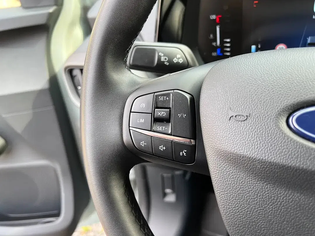 Ford Tourneo Courier 1.0 EcoBoost Titanium - Thumbnail 16