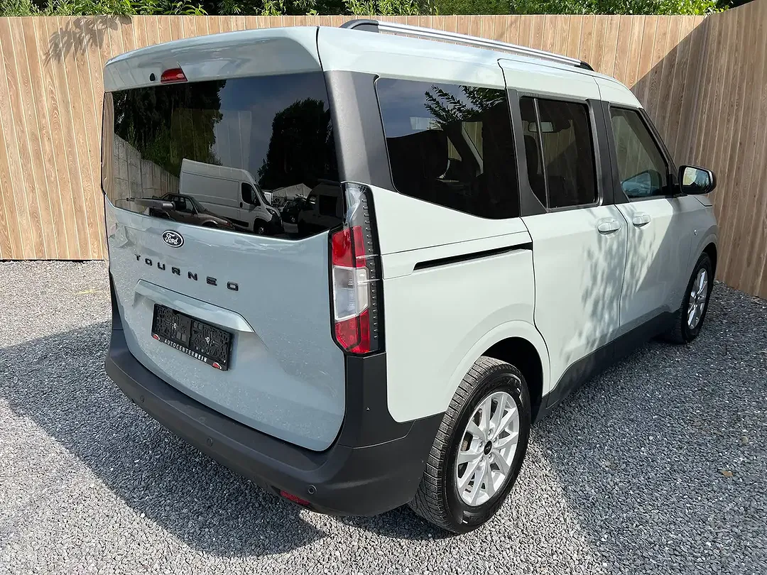 Ford Tourneo Courier 1.0 EcoBoost Titanium - Thumbnail 5
