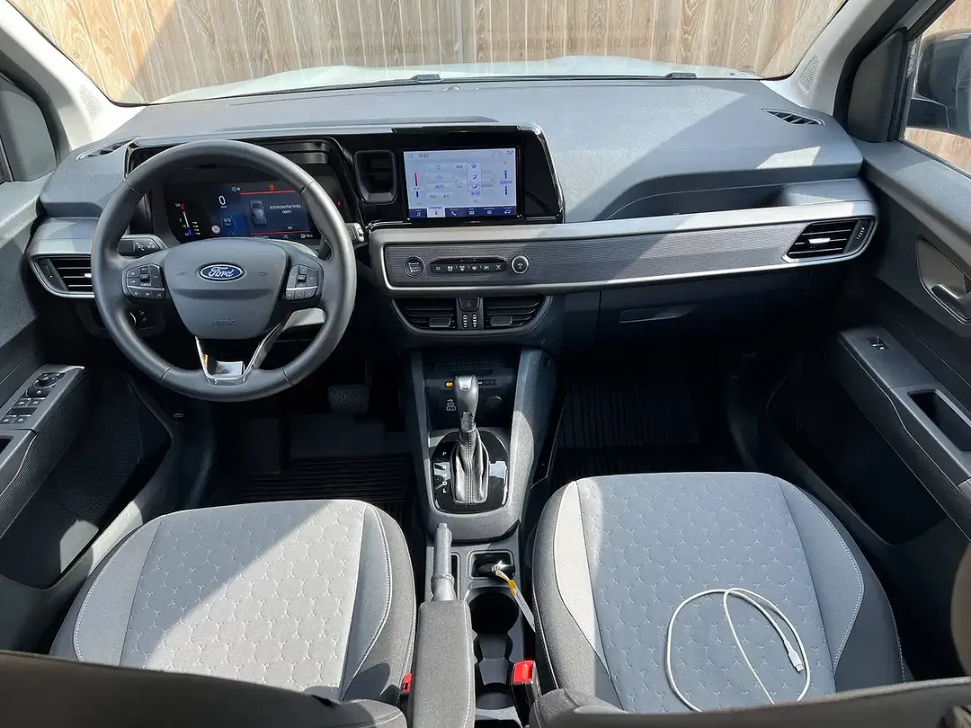 Ford Tourneo Courier 1.0 EcoBoost Titanium - Thumbnail 8
