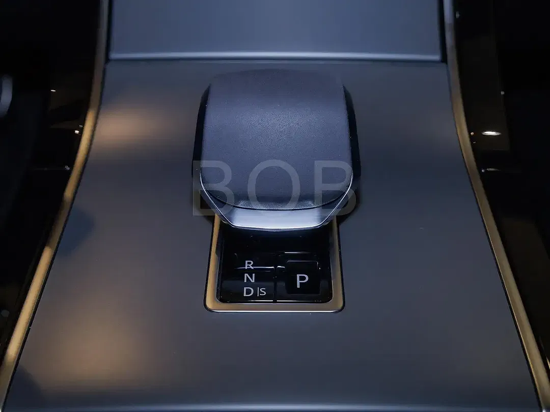 Land Rover Range Rover Velar D300 Dynamic SE - Thumbnail 12