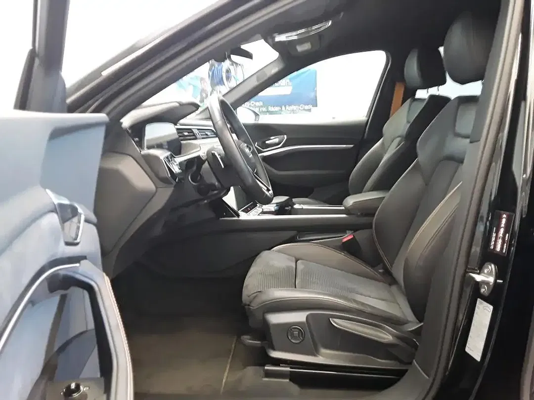 Audi e-tron 55 Sportback S line Black Edition - Thumbnail 7