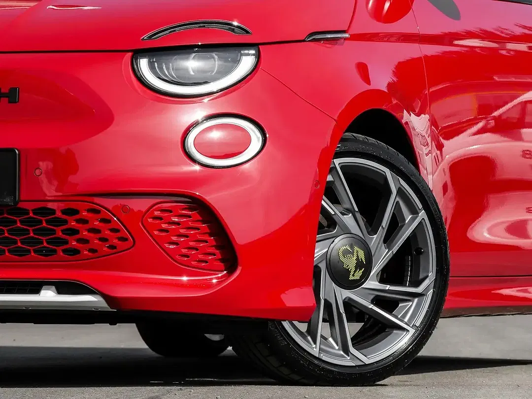 Abarth 500e Turismo - Thumbnail 5