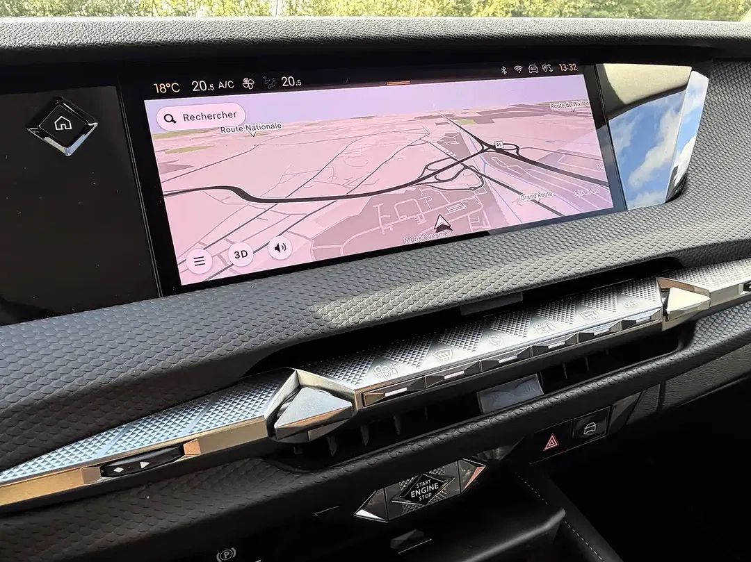 DS Automobiles DS 4 - Thumbnail 27