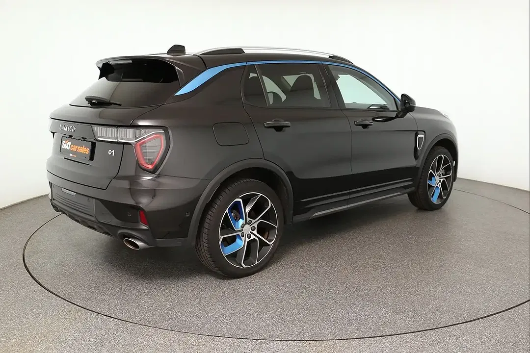 Lynk & Co 01 - Thumbnail 3