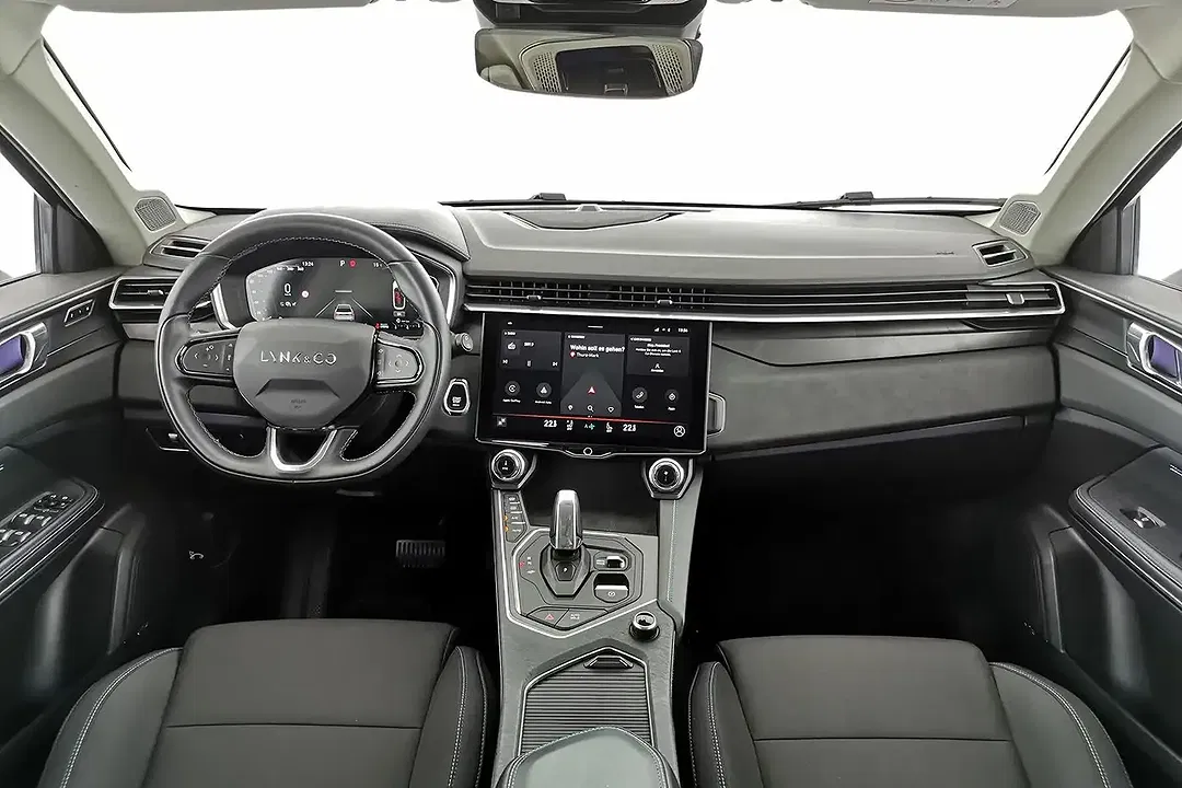 Lynk & Co 01 - Thumbnail 5