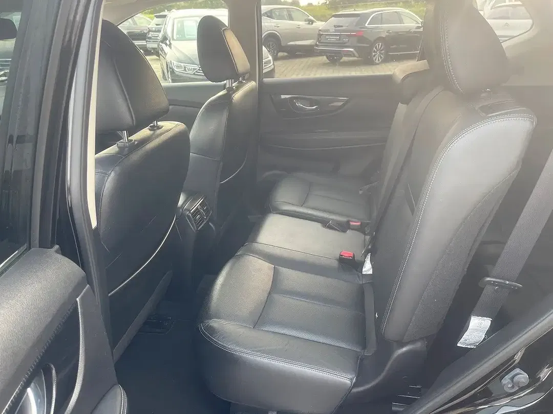 Nissan X-Trail Tekna - Thumbnail 13