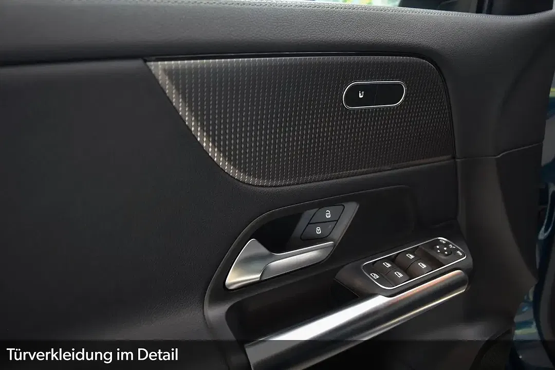 Mercedes-Benz GLA 200 - Thumbnail 11