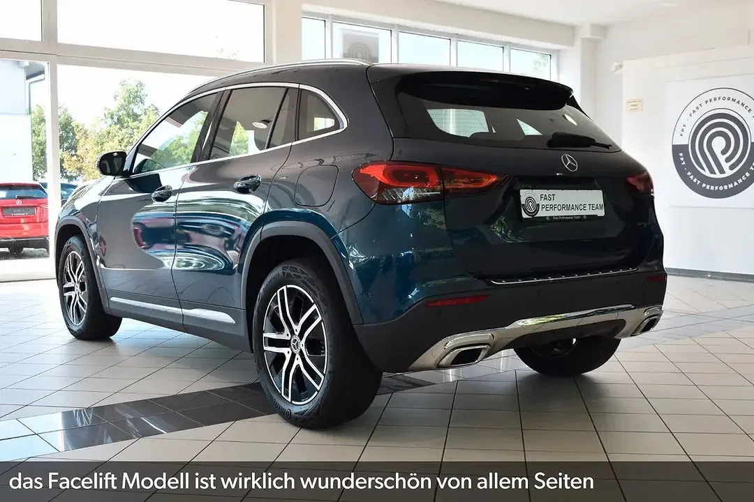 Mercedes-Benz GLA 200 - Thumbnail 3