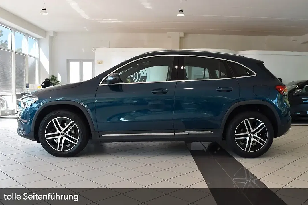 Mercedes-Benz GLA 200 - Thumbnail 5