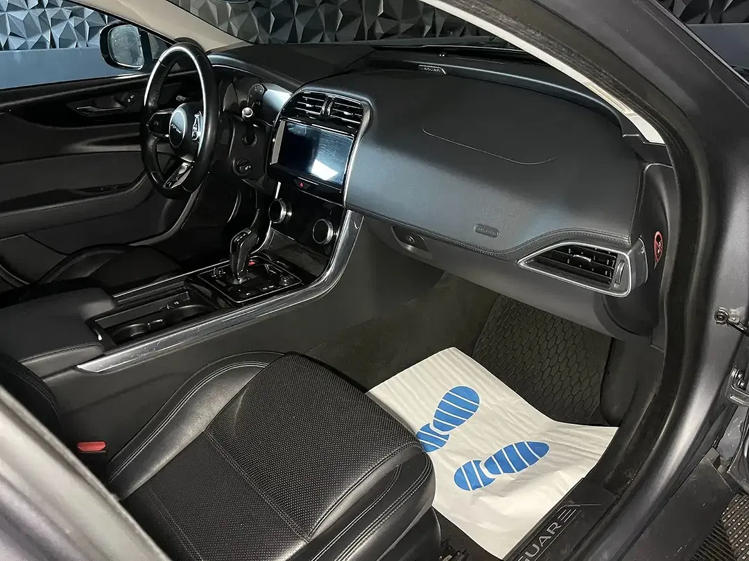 Jaguar XE 4x4 S - foto 15