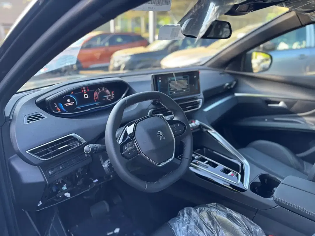 Peugeot 5008 130 HDi Allure Pack - Thumbnail 7