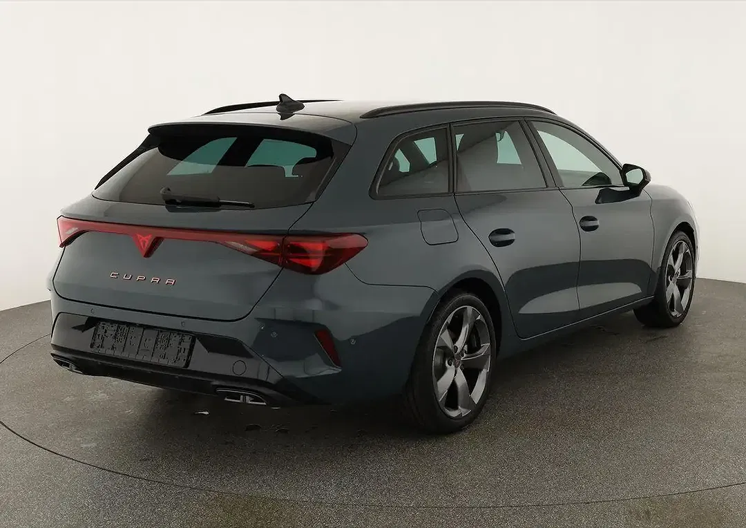 CUPRA Leon 2.0 TSI DSG 4Drive Sportstourer - foto 2