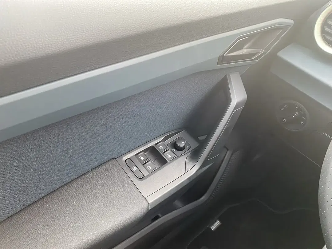 SEAT Arona 1.0 TSI Style - Thumbnail 10