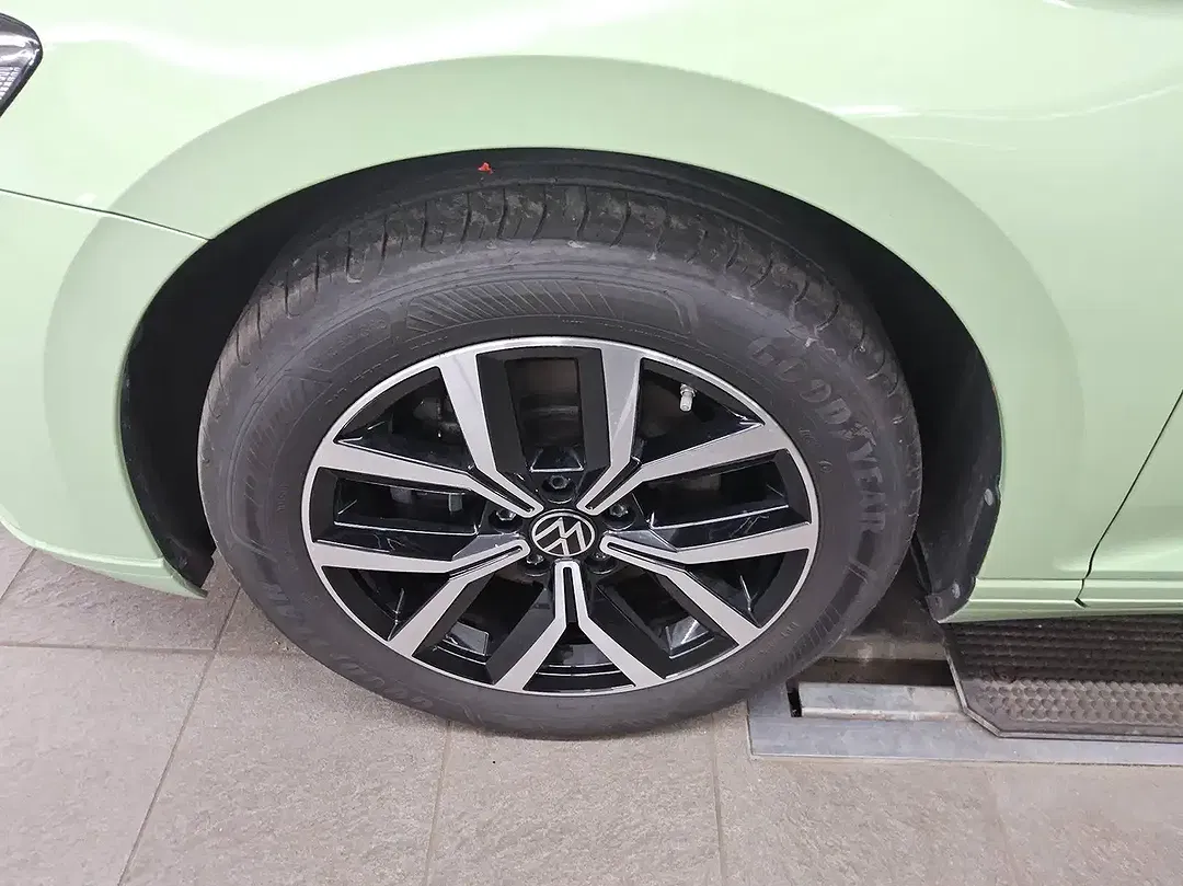 Volkswagen Passat 2.0 TDI 4Motion Business - Thumbnail 9
