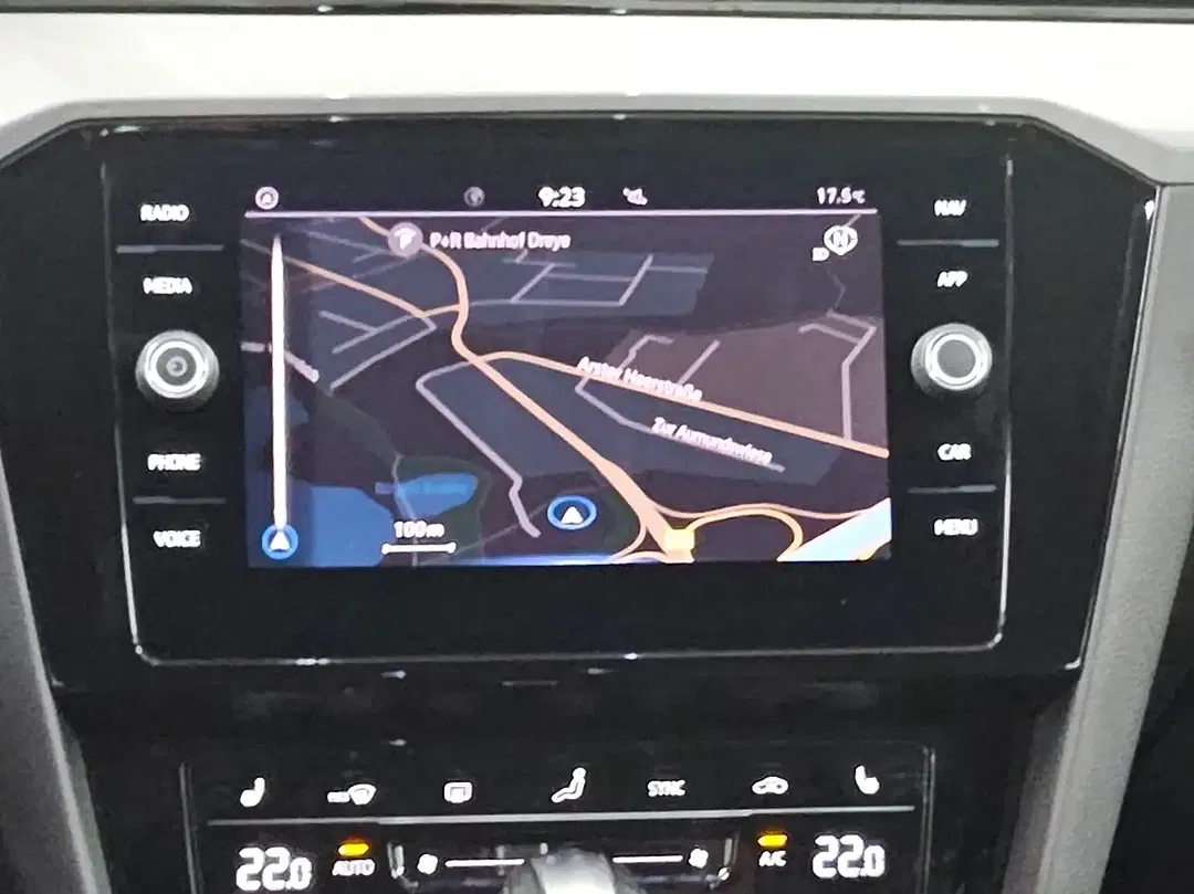 Volkswagen Passat 2.0 TDI 4Motion Business - Thumbnail 6