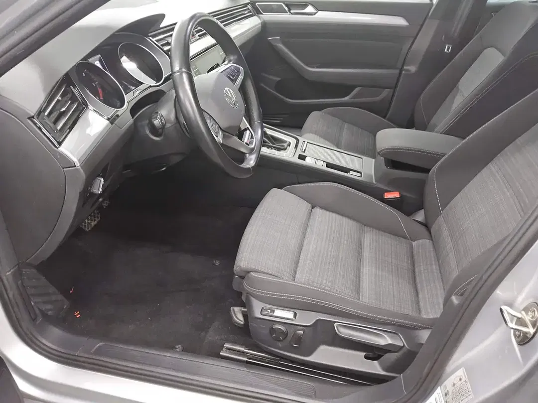 Volkswagen Passat 2.0 TDI 4Motion Business - Thumbnail 7