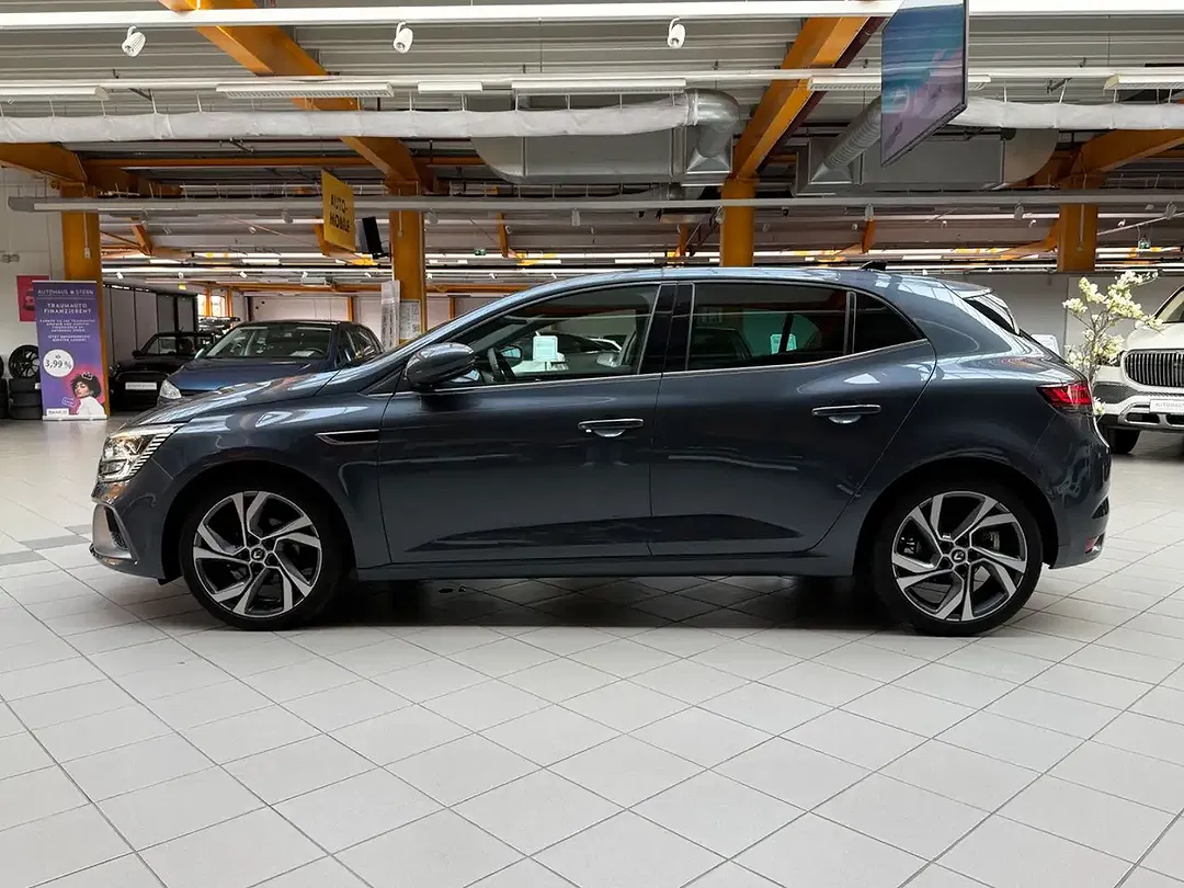 Renault Megane - Thumbnail 3