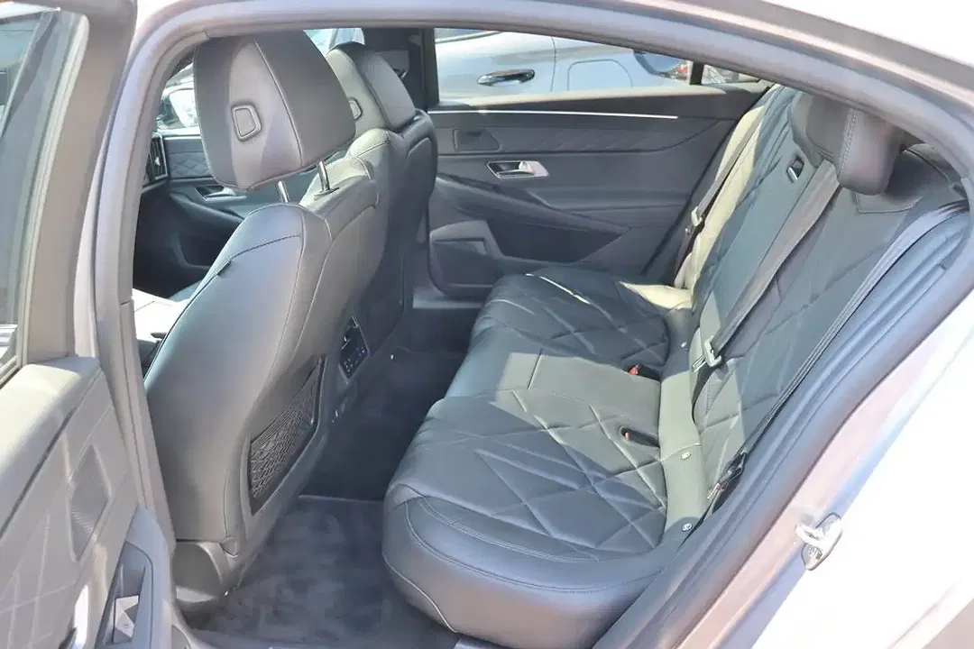 DS Automobiles DS 9 - Thumbnail 14