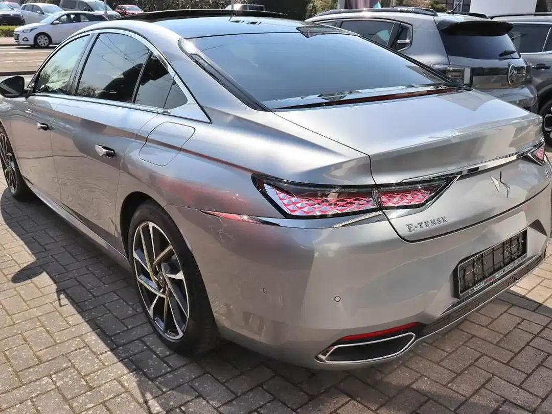 DS Automobiles DS 9 - Thumbnail 4