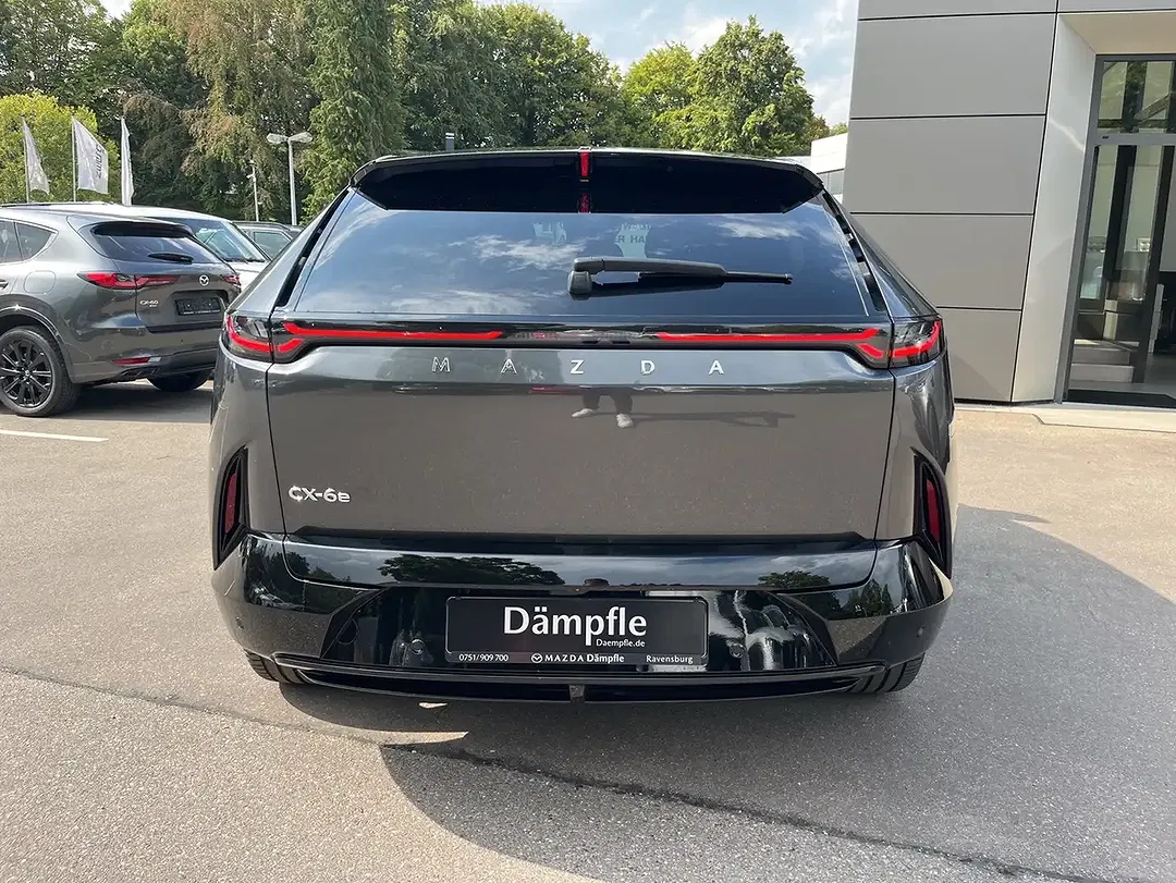 Mazda CX-6e EV Takumi - Thumbnail 3