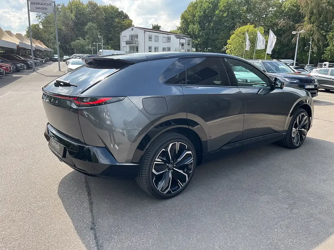 Mazda CX-6e EV Takumi - Thumbnail 4