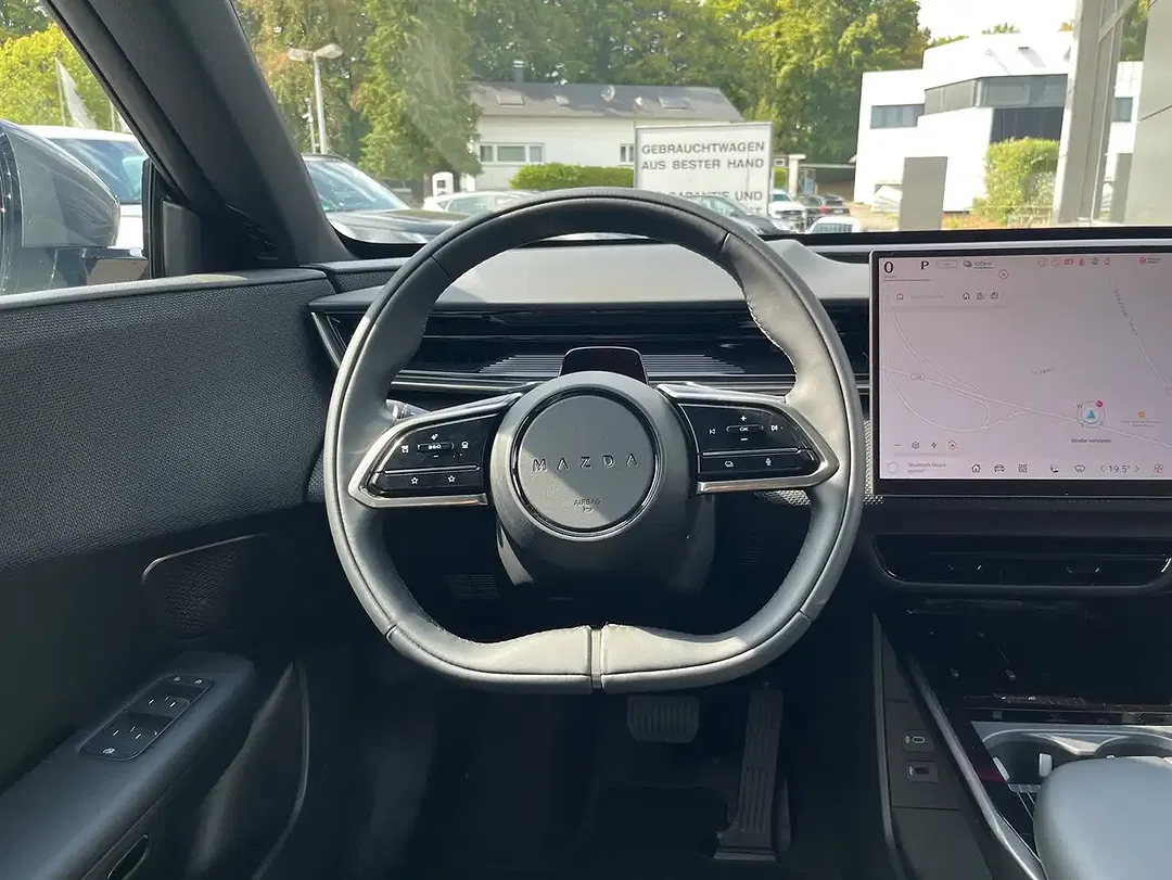 Mazda CX-6e EV Takumi - Thumbnail 5
