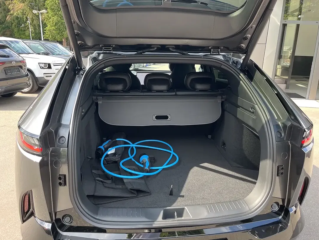 Mazda CX-6e EV Takumi - Thumbnail 8