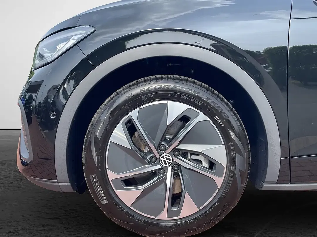 Volkswagen ID.5 Pro - Thumbnail 4
