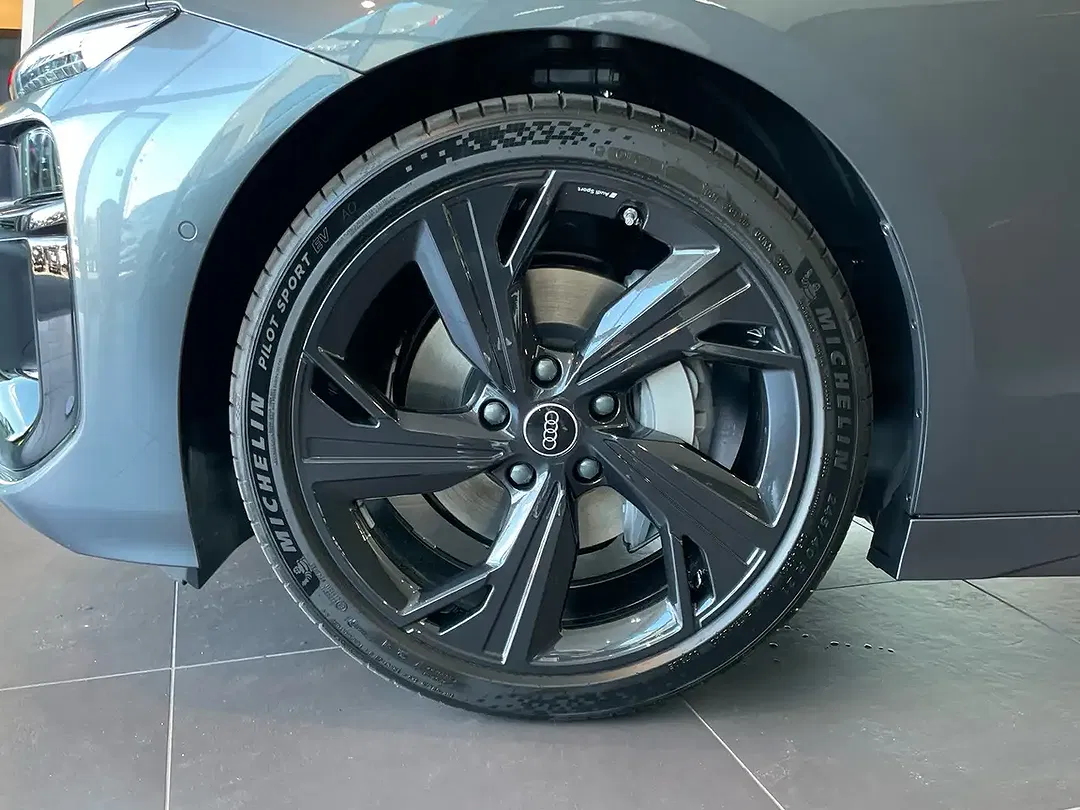 Audi A6 e-tron performance Avant - Thumbnail 6