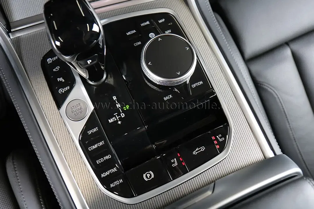 BMW 840 Convertible - Thumbnail 10