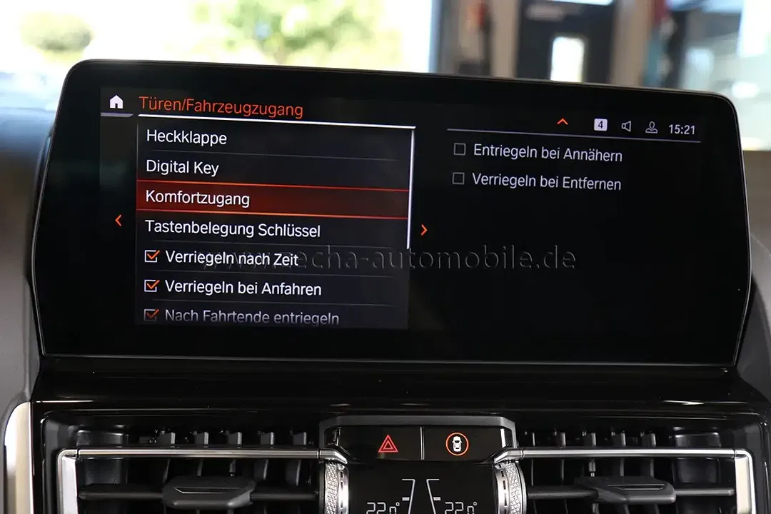 BMW 840 Convertible - Thumbnail 18