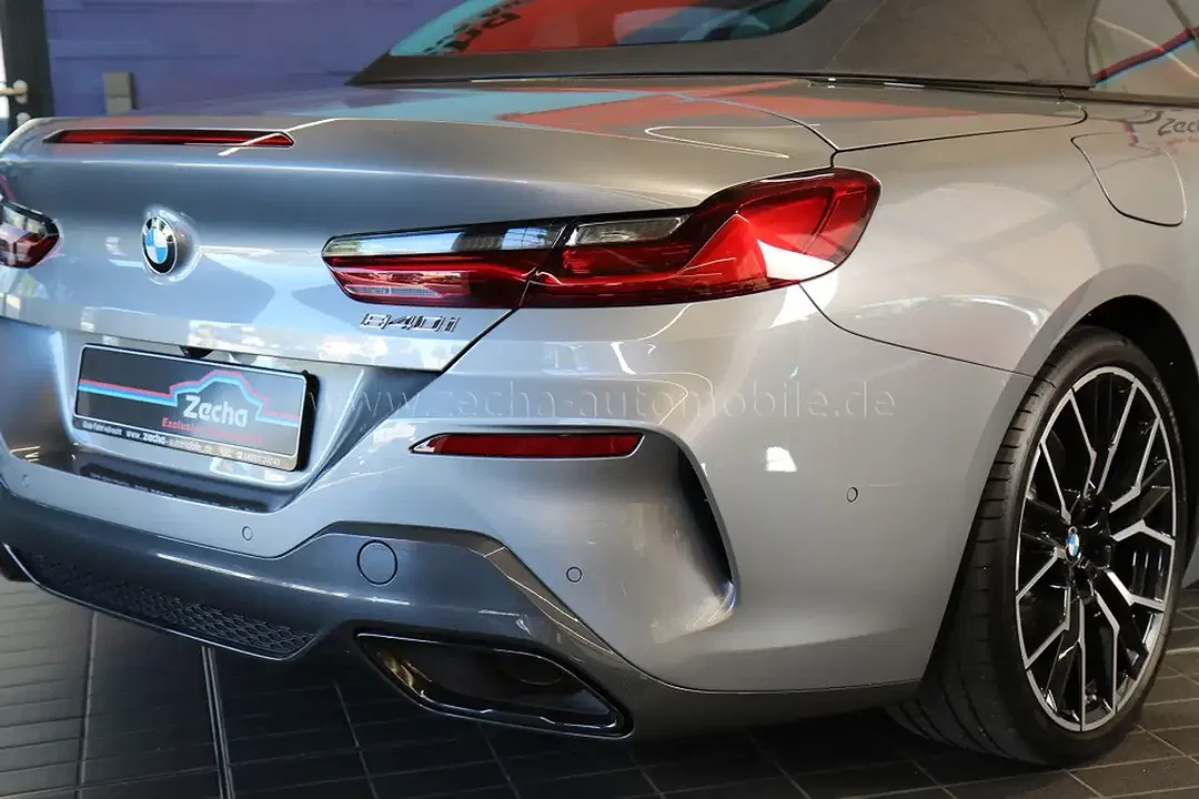 BMW 840 Convertible - Thumbnail 29