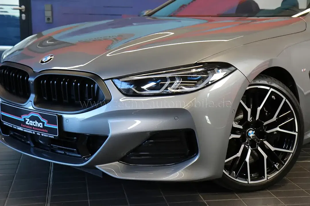 BMW 840 Convertible - Thumbnail 3