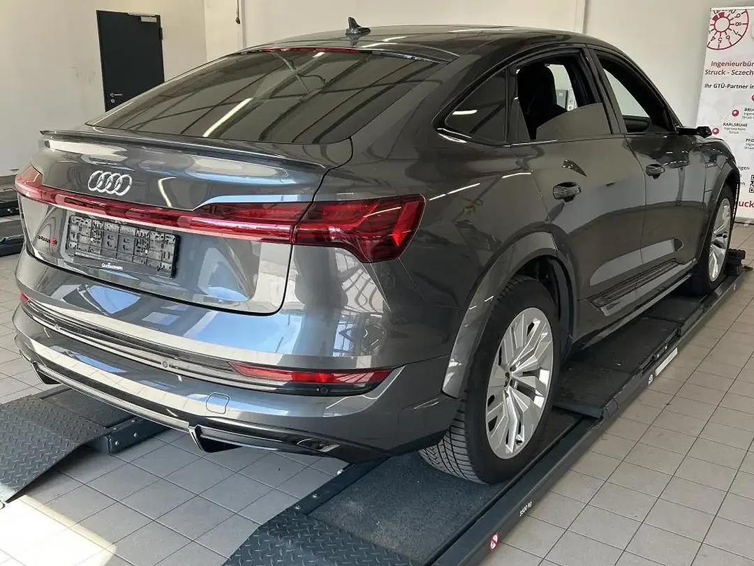 Audi e-tron Sportback - Thumbnail 6