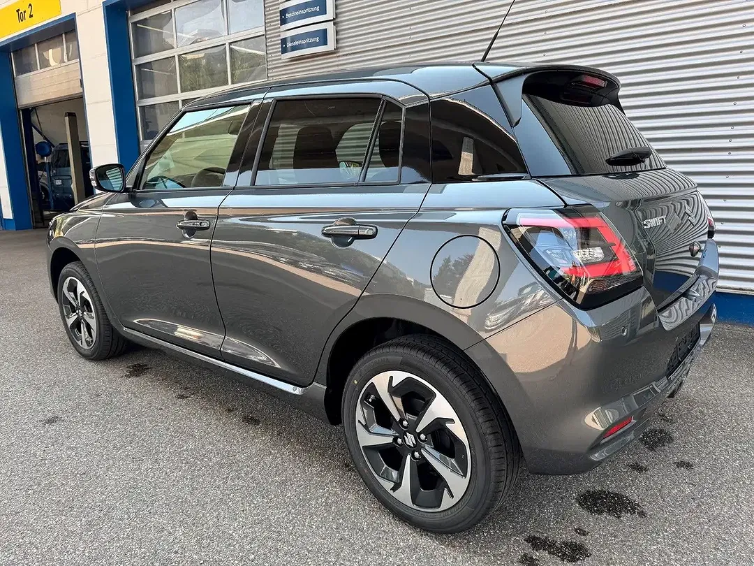 Suzuki Swift Hybrid 1.2 AllGrip Comfort+ - Thumbnail 13