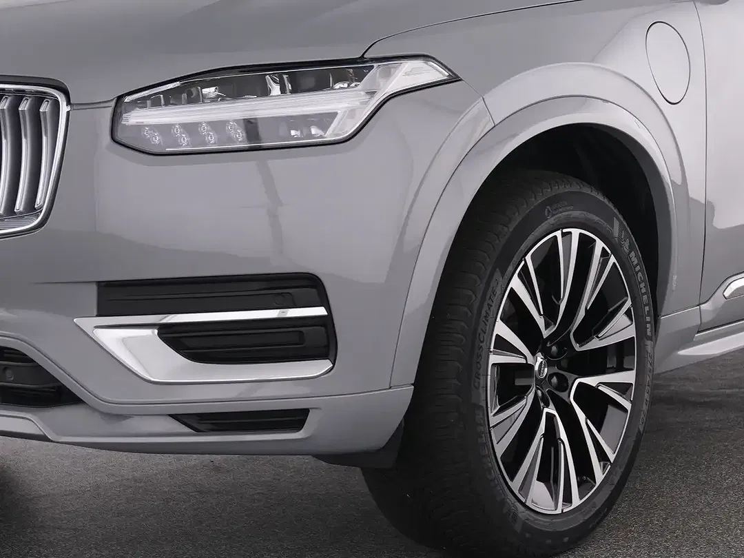 Volvo XC90 T8 Core - Thumbnail 9
